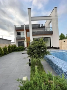 فروش ویلا تریبلکس نما مدرن منطقه جنگلی