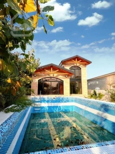 فروش ویلا استخر دار دل جنگل شهر زیبای نور