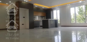 ۱۰۰متر / سالن پرده خور