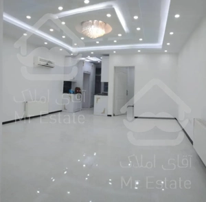 ۶۸ متر فول رو به نما سند تک برگ