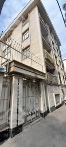 ۴۶متری بریانک با دسترسی خوب