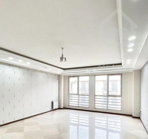 ۸۰متری سالن پرده خور باغ فیض