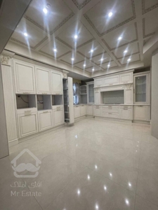 فروش آپارتمان۲۵۴ متر /سه خواب/ فرمانیه