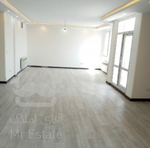 ۸۵ متر، ۱۰ ساله، دسترسی به خیابان‌های اصلی