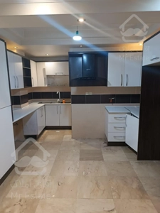 135متر سه خواب کلید نخورده