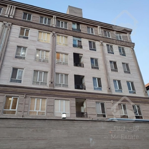 سه خوابه/ ۱۰۱ متر/ کوی بیمه/ فوری زمان محدود