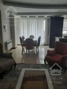 واحد ۵۵ متر نقلی رو به آفتاب