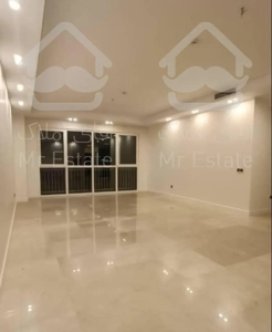 ۱۱۰ متر، ۲ پارکینگ سندی ، تاپ لوکیشن