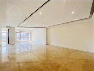 ۱۶۰متر/۳خوابه/۲پارکینگ/نوساز/سرتاسر آفتابگیر