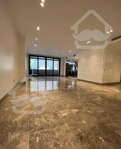 ۲۲۰ متر، کلید نخورده، ۳ پارکینگ سندی