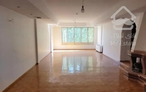 ۱۱۵متر   شمال جردن   روبه آفتاب  /  فول امکانات