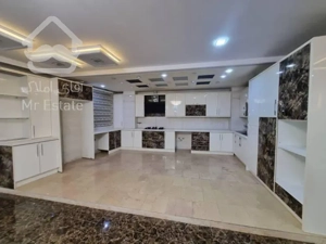 ۱۲۰متر/۳خواب/کم واحد/تاپ لوکیشن