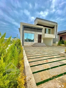 فروش ویلا نیم‌ پیلوت ۲۰۰ متری در چمستان