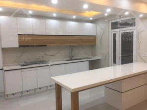 فروش ۱۳۵ متری سعادت اباد