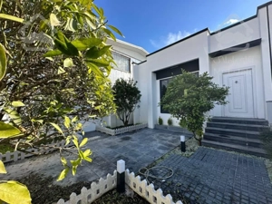 ویلا فلت مینیمال/حیاط دنج و سرسبز/زیر قیمت