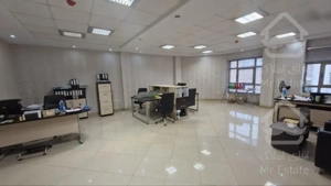 ۱۲۰ متر موقعیت اداری مجلل گاندی ولیعصر