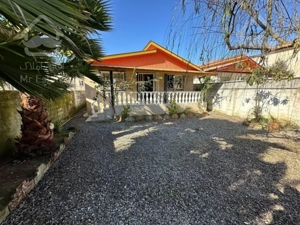 ویلاشهرکی۲۰۰متری نقلی و دنج سنددار