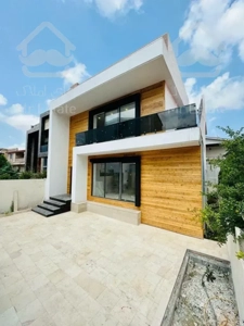 فروش ویلا نیم پیلوت ۲۱۰ متری در چمستان