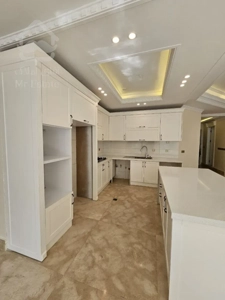 اجاره 130 متری اختیاریه