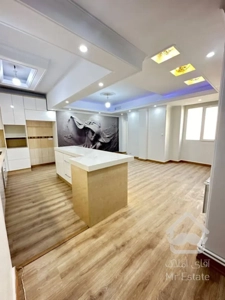 ۸۵ متر ارباب واحد ها/آفتاب مستقیم/گلستان شرقی