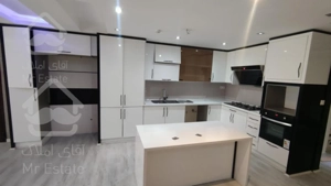 ۲۰۰ متر ۳خواب جنوبی لوکیشن عالی