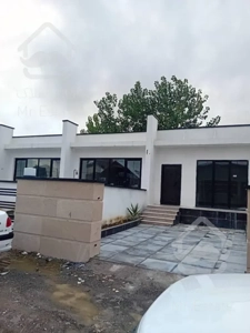 فروش ویلا همکف ۱۴۰ متری در چمستان