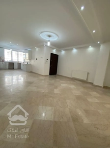 ۱۱۰ متر در فردوس غرب