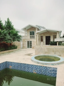 فروش اقساطی ویلا نمارومی۳۵۰متری استخردار درچمستان