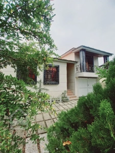 فروش اقساطی ویلا نیم پیلوت ۲۲۰متری ۳خواب در چمستان