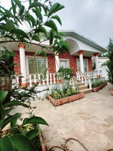 فروش ویلا فلت خوش ساخت ۲۰۰متری ۲خواب درچمستان