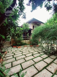 فروش ویلا نیم پیلوت ۲۲۰متری سنددار۲خوابه درچمستان