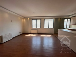 فروش آپارتمان ۱۰۰متری ۲خواب سالن پرده خور کم واحد و کم سن خوش نور و نقشه تاپ لوکیشن اوایل شهرک نفت