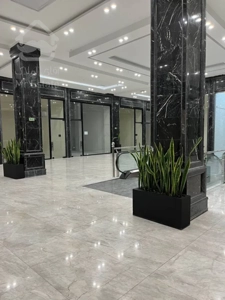 اجاره واحد تجاری در رونیکا مال نزیک به مترو