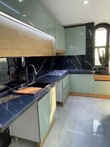 فروش آپارتمان ۹۰متری باغ فیض ویو دار