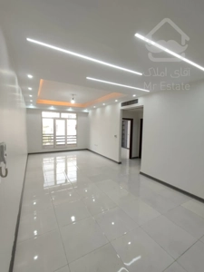 81متر فول امکانات سالن پرده خور