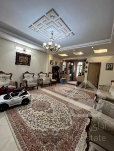 آپارتمان ۷۱ متری غرق نور