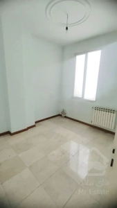 ۷۰متری کم واحد سالن پرده‌خور