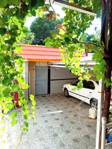 خانه دلباز نزدیک حرم سه طبقه کامل