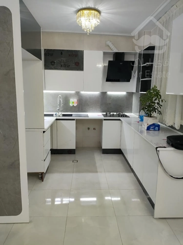 فروش آپارتمان 82متری فول امکانات شهر زیبا