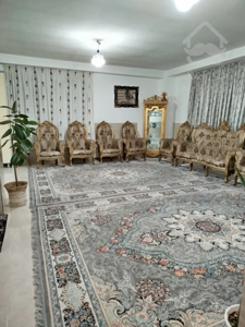 110متر پنت هاوس با 50 متر حیاط اختصاصی در فاز 7