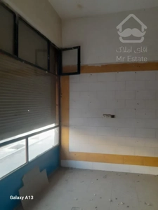 یک باب مغازه تجاری