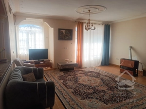 منزل/خانه ویلایی سه خوابه در صدرا