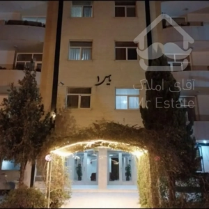 فروش یک واحد آپارتمان ابتدای شهرک قدس