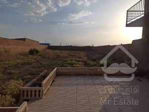 ۲۰۰۰متر زمین دیوارکشی دارای ۸۰مترزیربنا