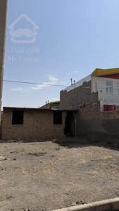 خانه نیم ساز سلفچگان