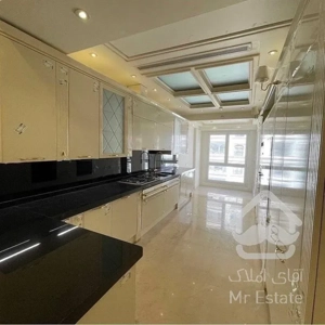 ۱۶۷ متر / هر ۳خواب مستر / فول مشاعات / گلسنگ سرسبز