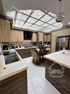 13۵متر/یوسف آباد/شیک