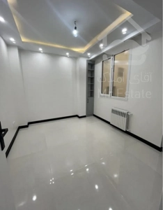 فروش۸۷متری بدون مشابه بهترین طبقه تراورتن دلالی