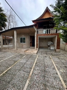 نیم پیلوت شهرکی /حیاط دلباز و مشجر