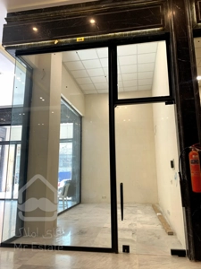 فروش واحد تجاری با شرایط اقساطی/ رونیکا مال هروی